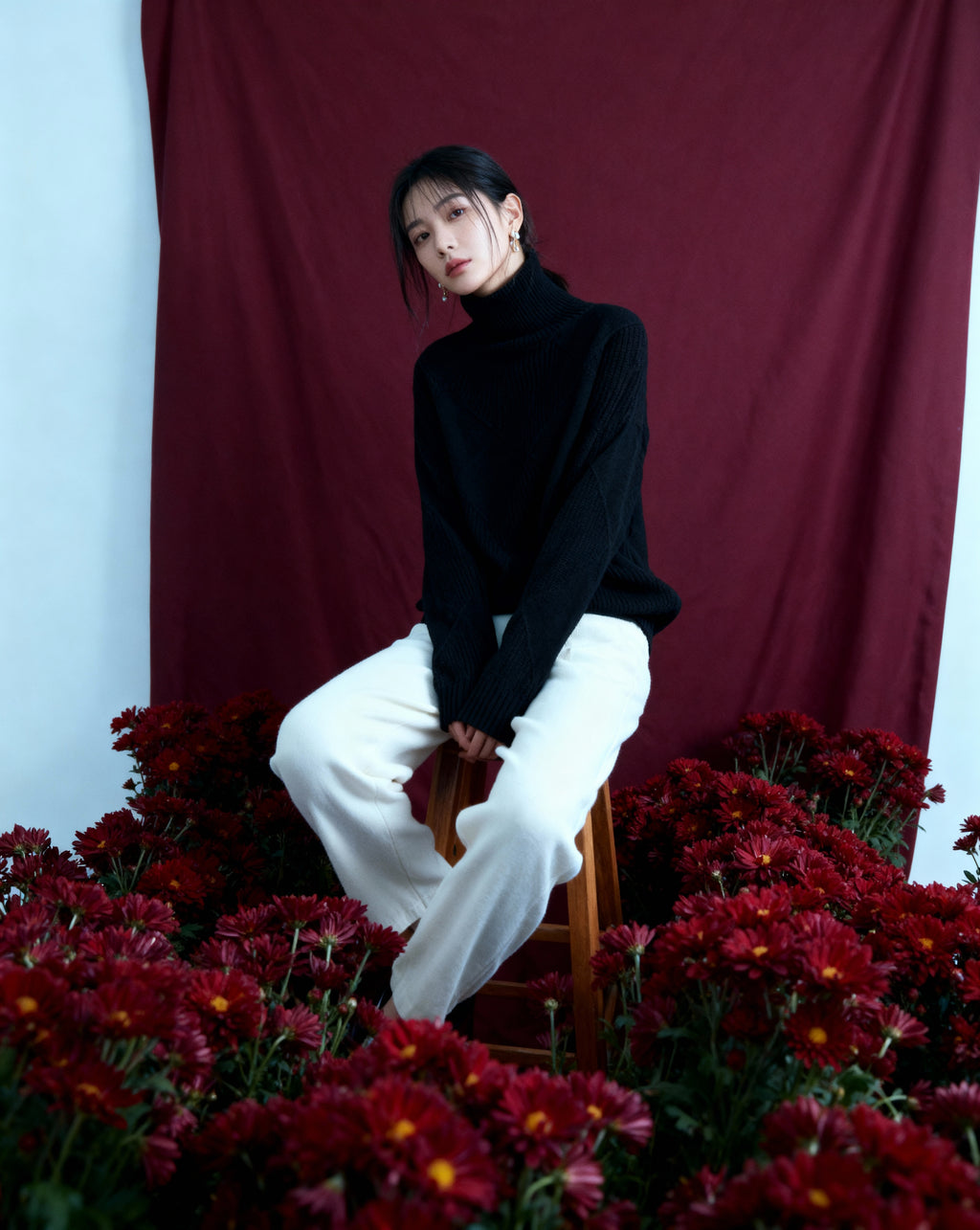 Warm Women’s Knitted Sweater – Soft Turtleneck Pullover for Fall & Winter