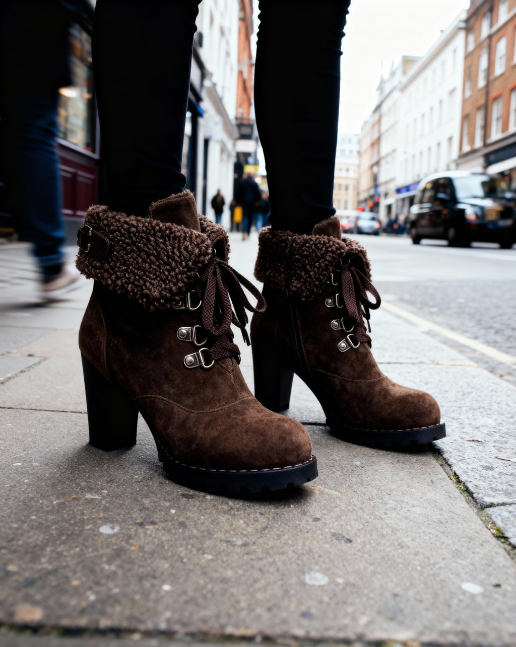 Elegant High-Heeled Women’s Boots – Your Winter Chic Secret!