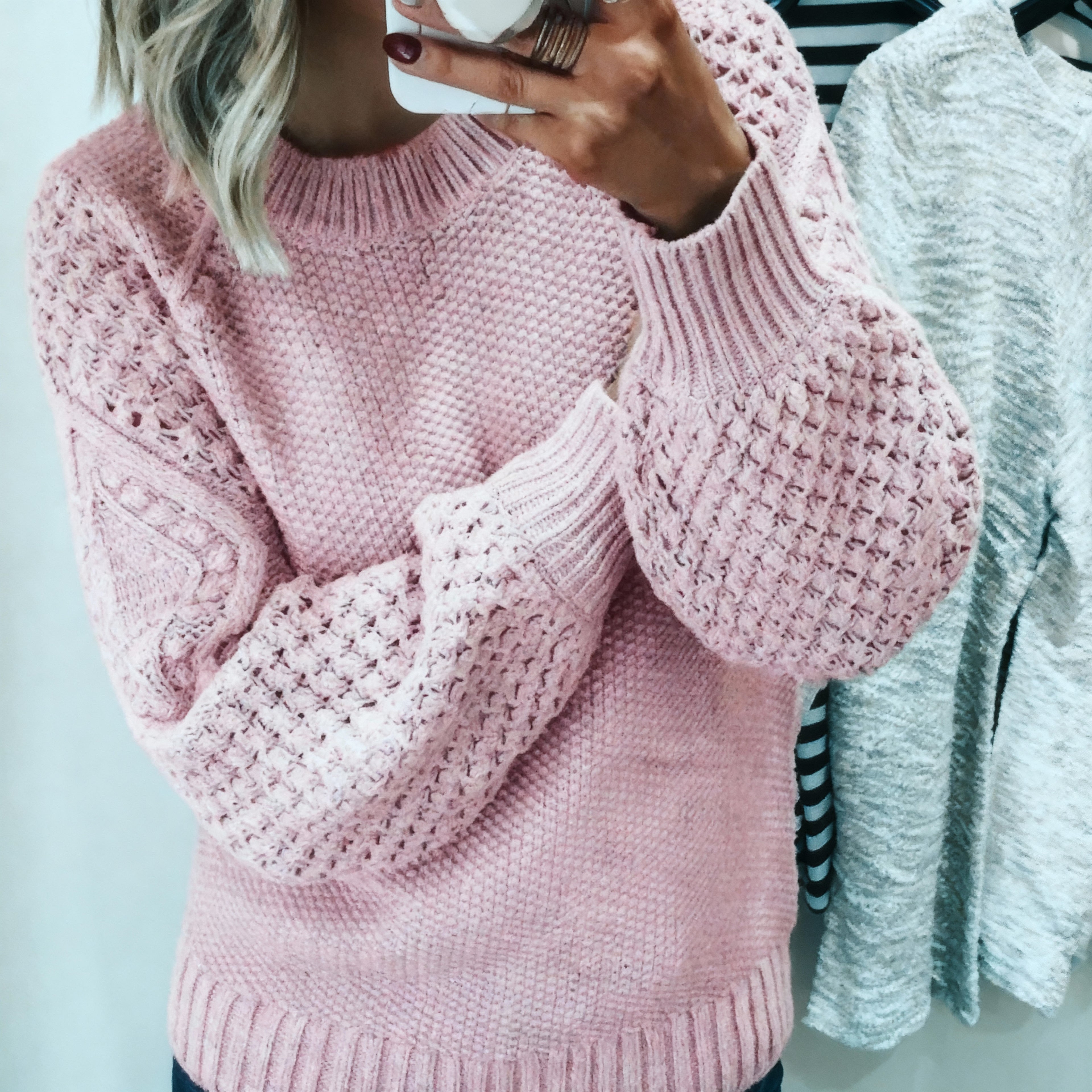 Women’s Oversized Knitted Sweater – Warm Long Sleeves & Comfortable Loose Fit for Fall & Winter