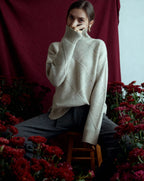 Warm Women’s Knitted Sweater – Soft Turtleneck Pullover for Fall & Winter