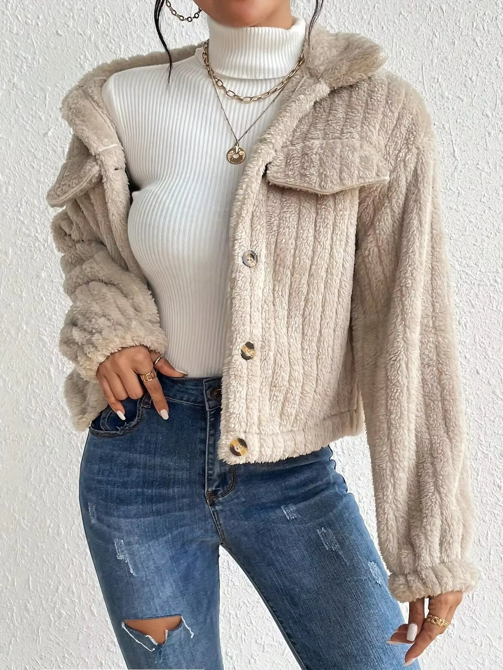 Women’s Thickened Plush Jacket – Fashionable Short Coat with Warm Collar for Fall & Winter